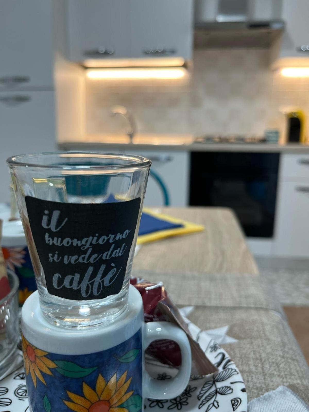 La Casina Azzurra Lägenhet Montesilvano Marina Exteriör bild